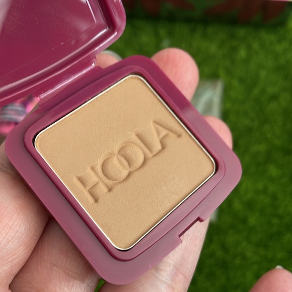 🆕 Benefit Hoola set - 3 items - Picture 2 of 4